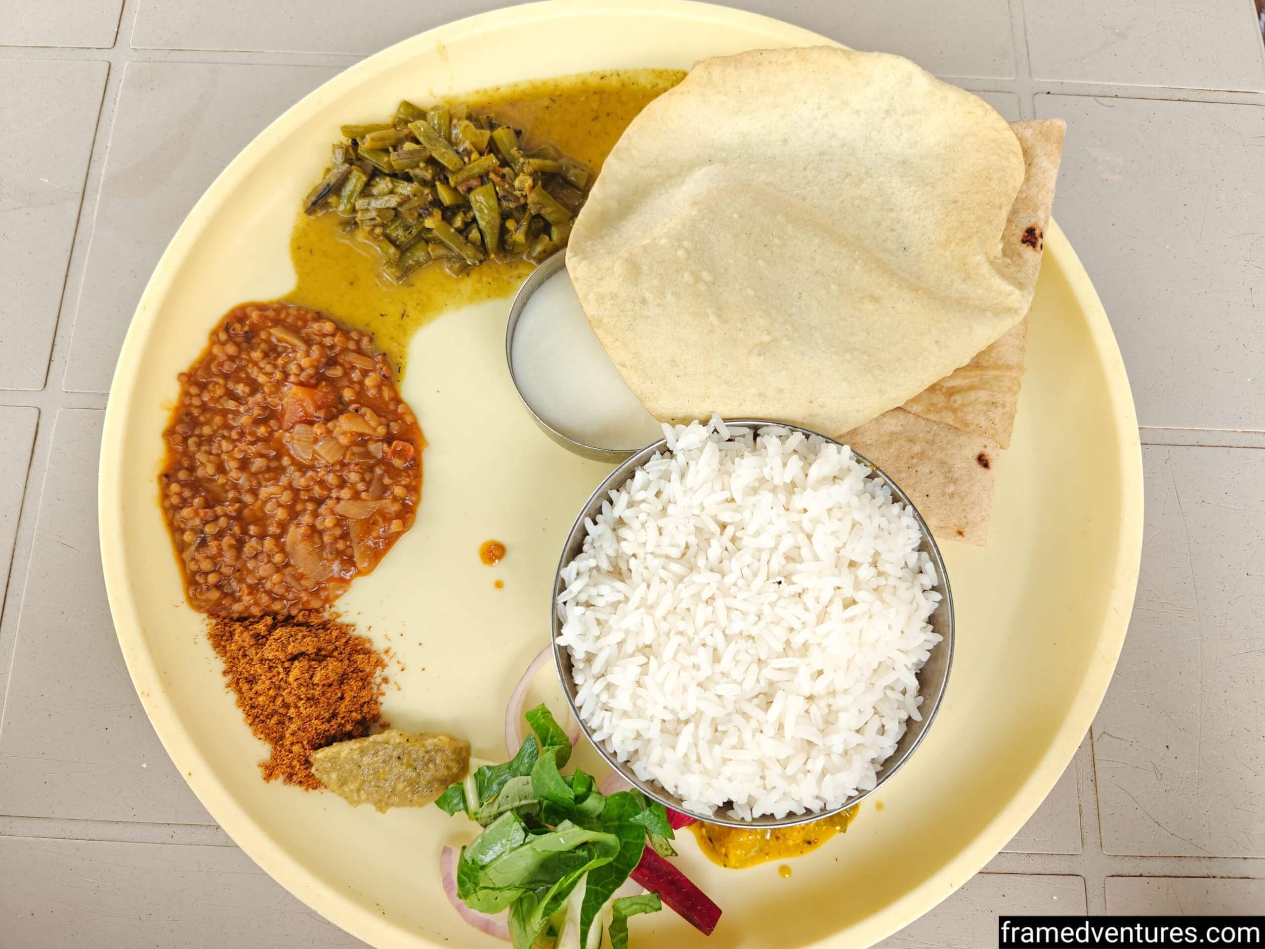 A traditional North Karnataka thali at Sri Veerabhadreshwar Lingayat Khanavali